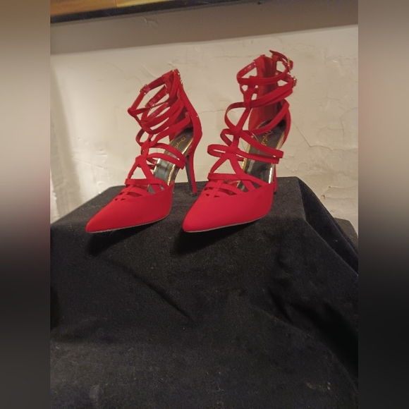Ladies trendy strappy heels - Picture 1 of 4